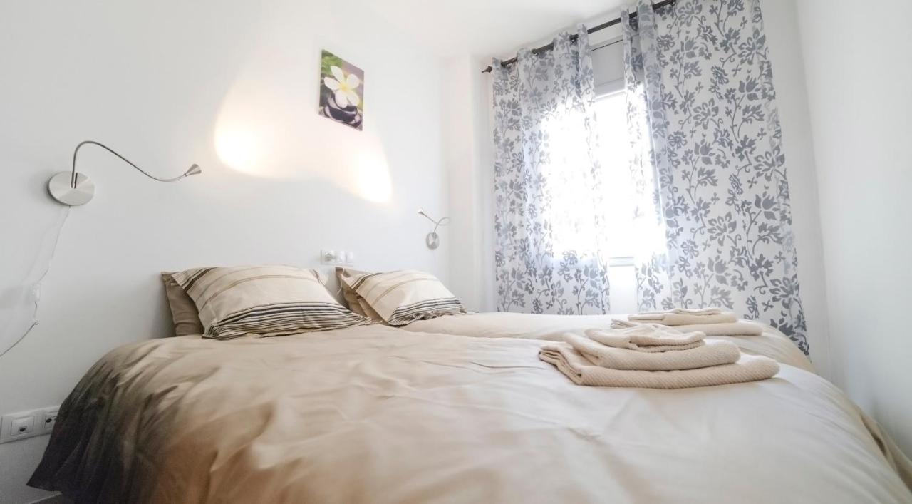 Tranquil Duplex In Sitges, Barcelona,Sea Views, Parking, Terrace Lägenhet Exteriör bild